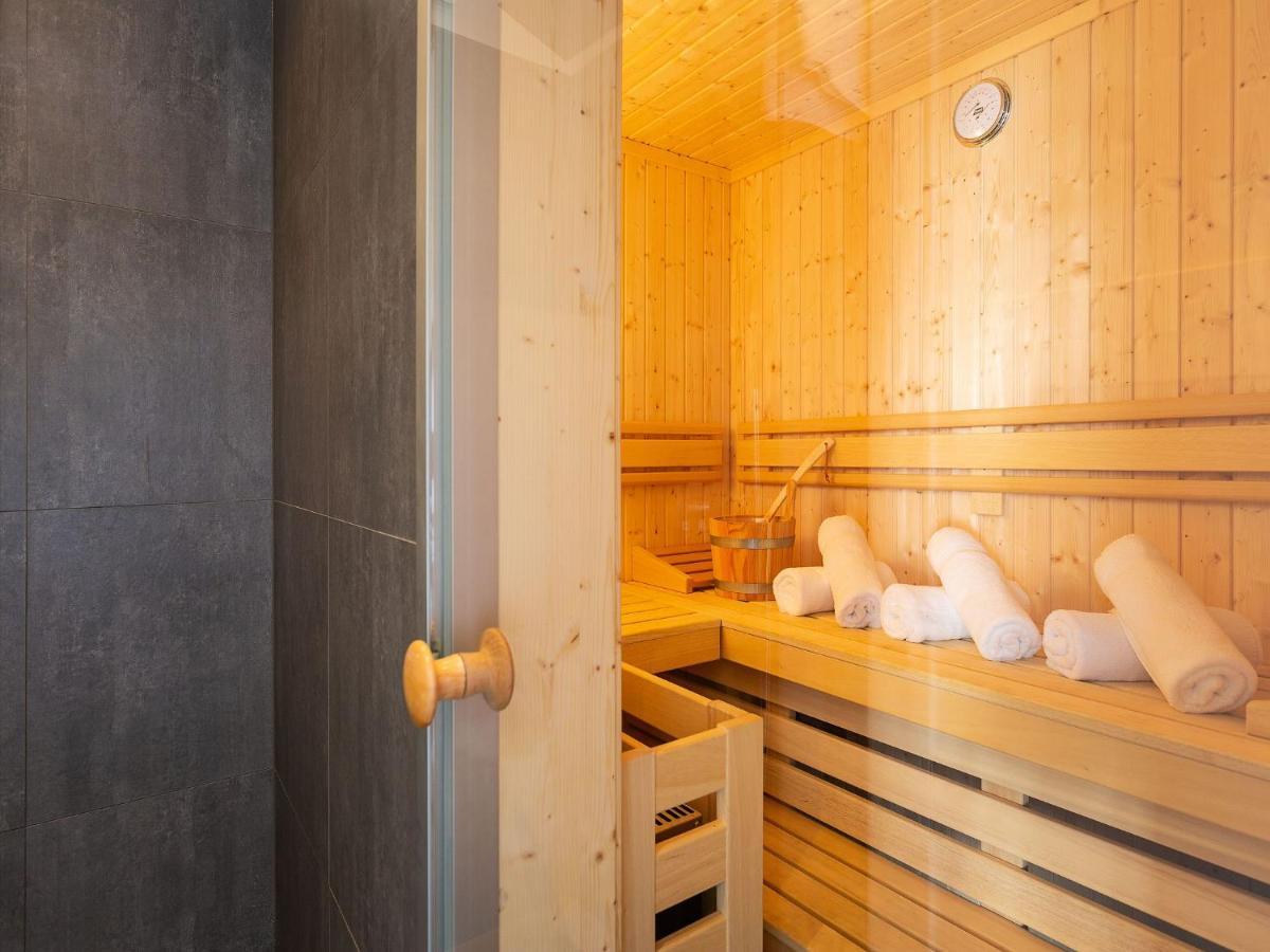 Reetland Am Meer - Premium Reetdachvilla Mit 3 Schlafzimmern, Sauna Und Kamin E24 Dranske Kültér fotó